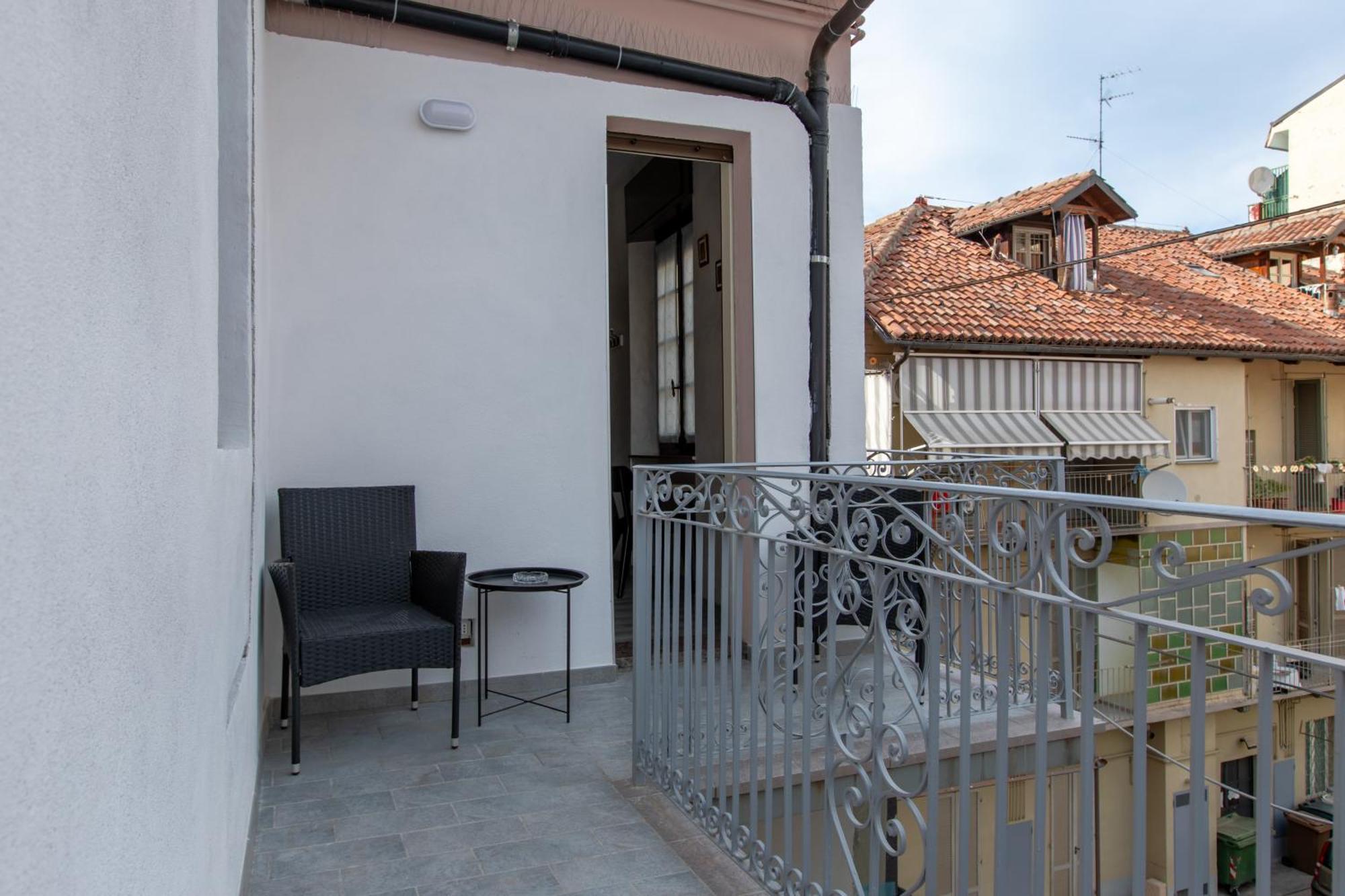 La Dolce Vite Apartment Alba  Exterior photo